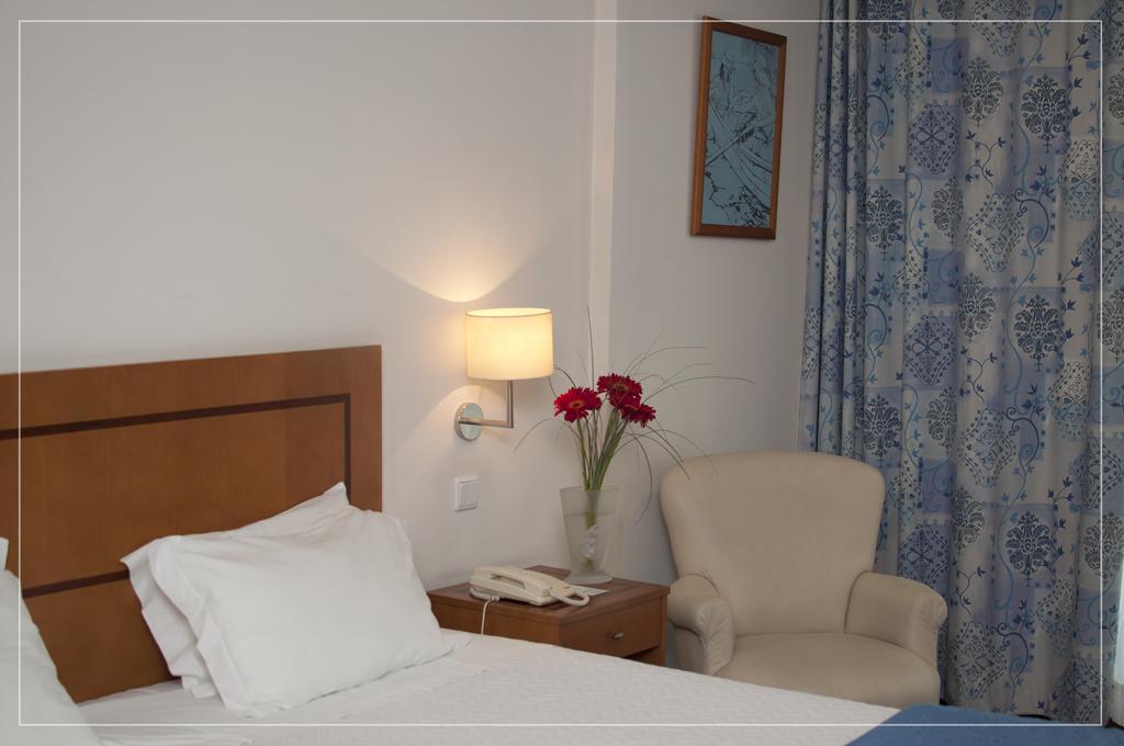Agua Hotels Nelas Parq Bilik gambar